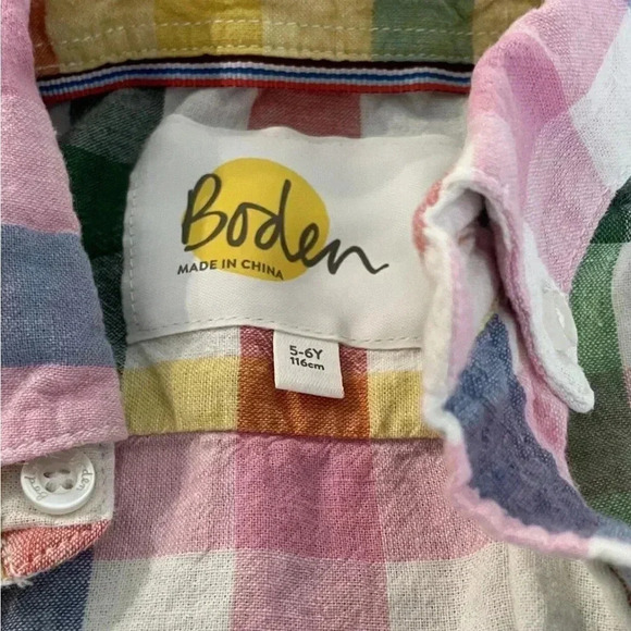 Mini Boden Checkered Short Sleeve
Button Down Size 5 - Picture 4 of 4